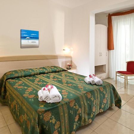 Hotel Ada Rimini Extérieur photo